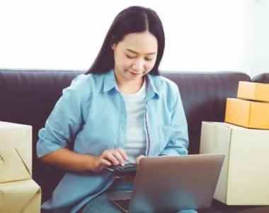 How to Determine Shipping Costs for Your Paintings: A Step-by-Step Guide for Vendors
