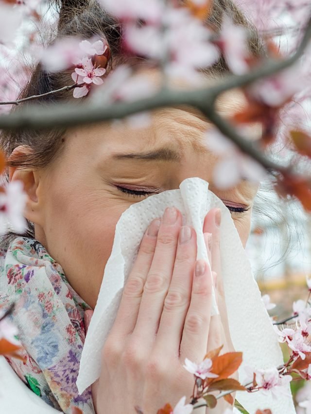 Suffering From Allergies? Discover 5 Life-Changing Natural Remedies!