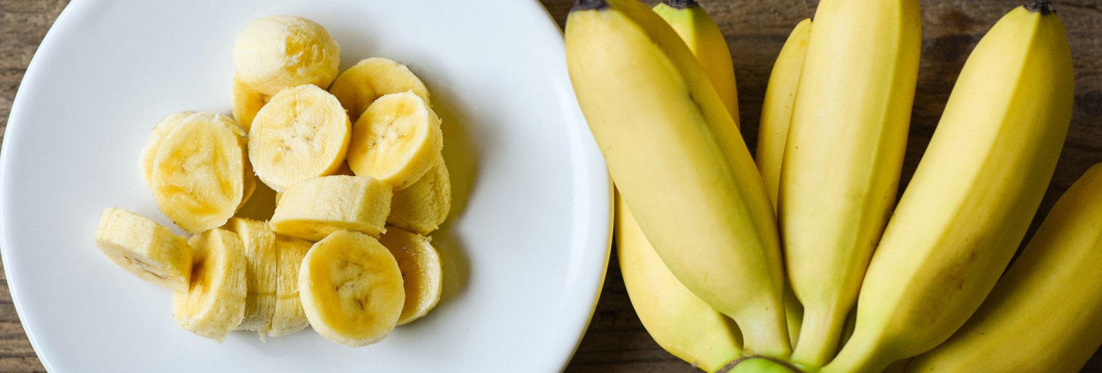 Nutritional-Facts-on-Bananas---Blog---HealThyRam