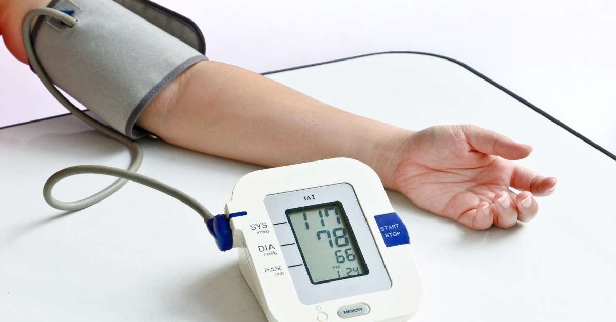 Understanding What to Drink to Lower Blood Pressure Quickly - HealThyRam