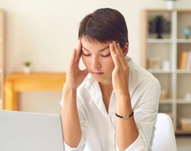 18 Natural Remedies to Kick Headaches to the Curb