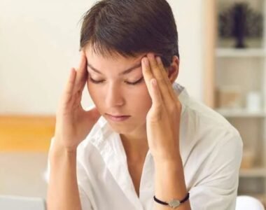 18 Natural Remedies to Kick Headaches to the Curb