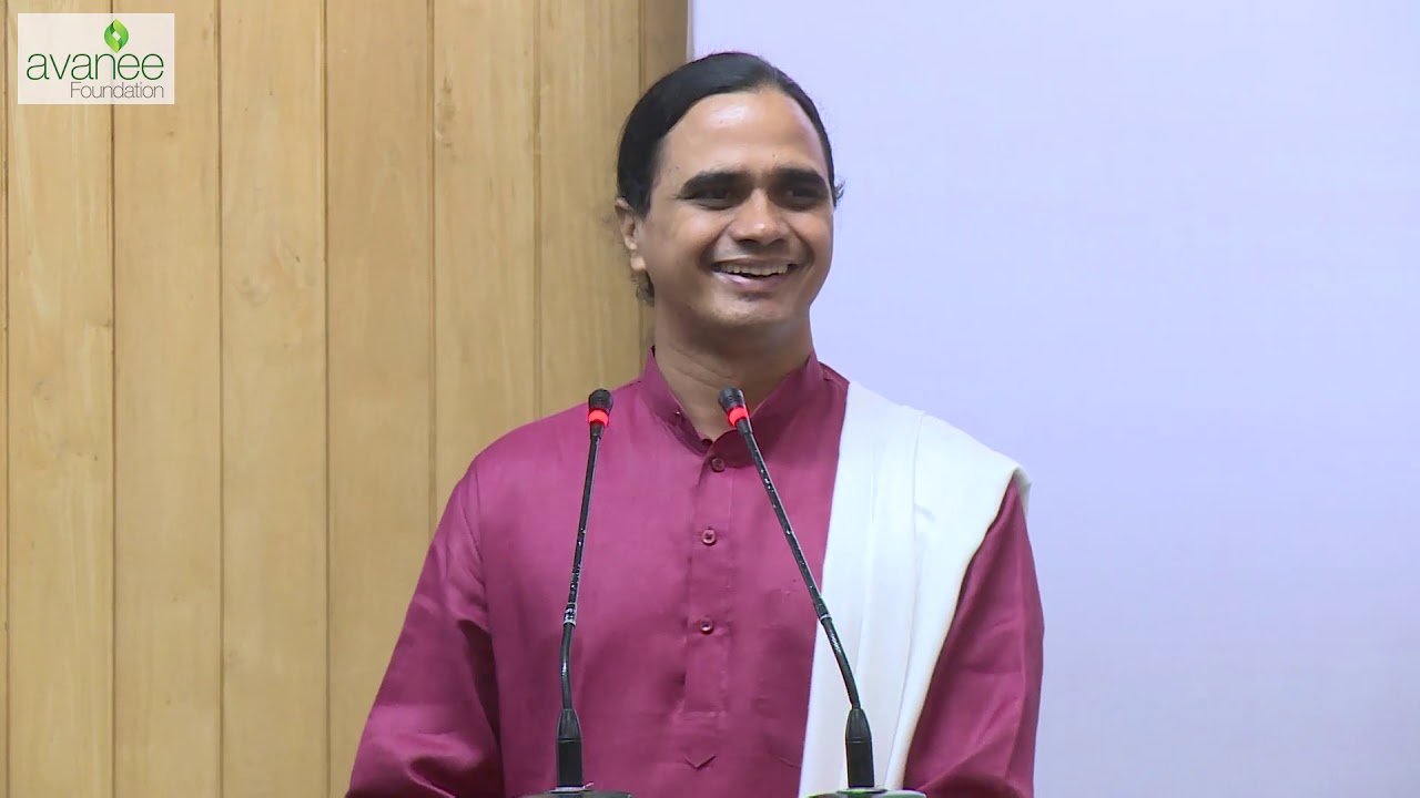 The Science Behind India's Spirituality Distinguished Gurus and Pandits presenting their thoughts on the science behind an extraordinary religion